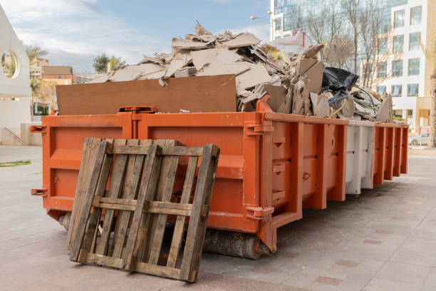 Best Junk Hauling Services  in Middleburg Heights, OH